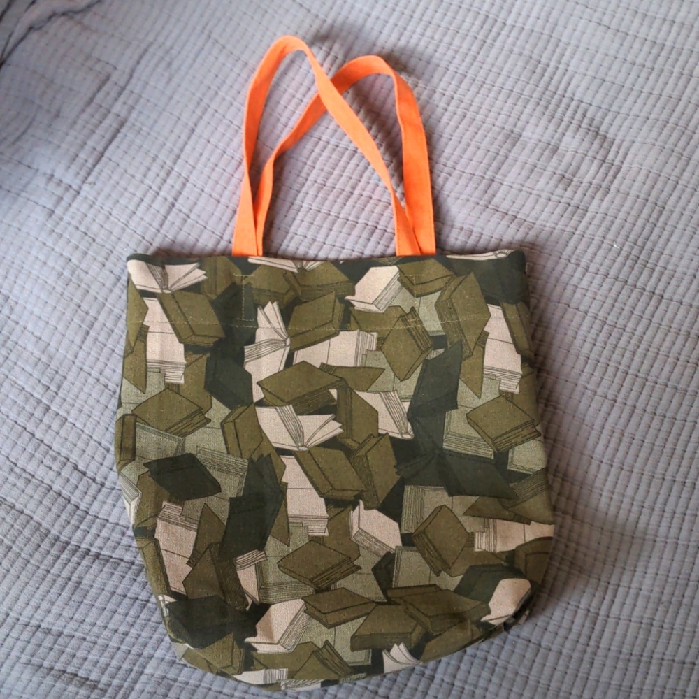 B&N book tote bag
